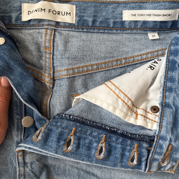 Aritzia Yoko Mid Thigh Short - Picture 2 of 3